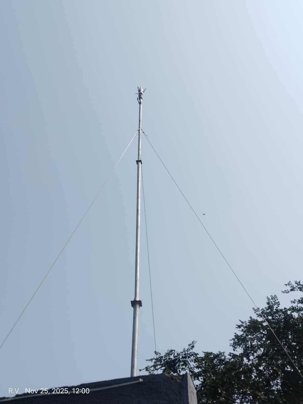 गावात वाहनांसाठी मोफत हवा भरण्याची सुविधा